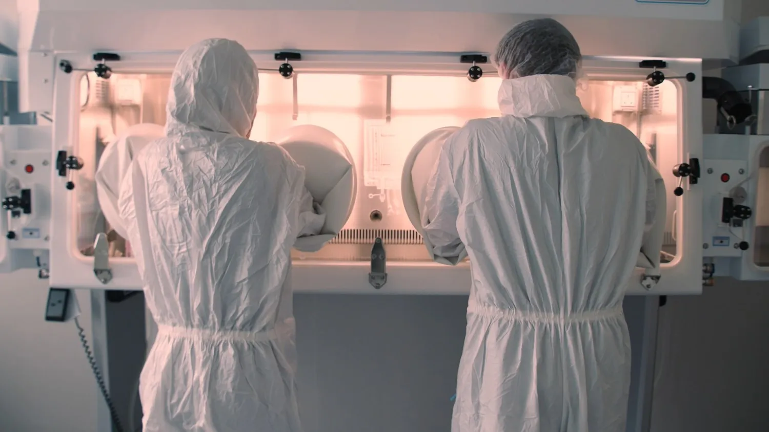 Two scientists in the lab