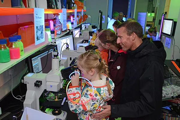 Observing cells in the Bioimaging lab.