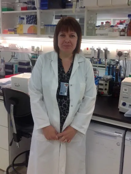 Dr Jacqueline Smith in the lab at The Roslin Institute.