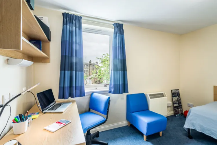 Bedroom at East Newington Place