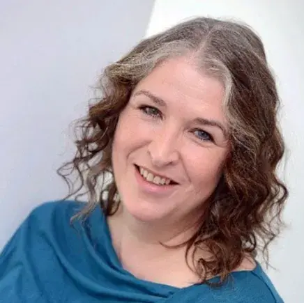 Charis Hogg