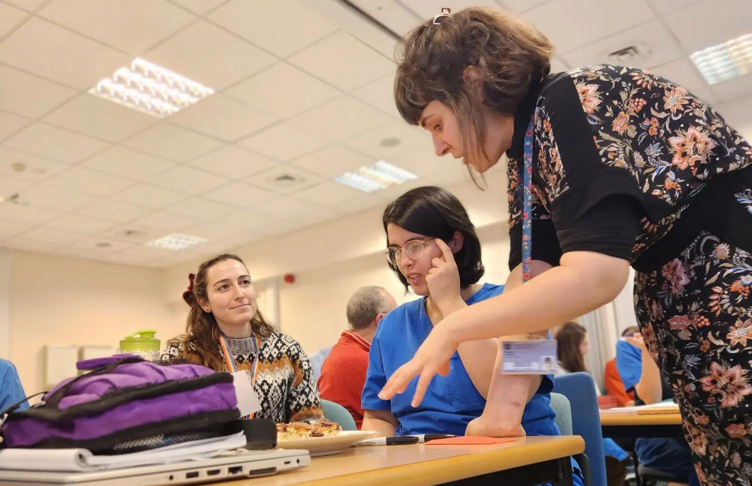 Teaching in a clinical setting