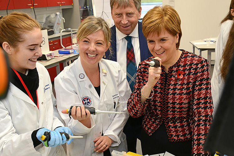 First Minister with EBSOC Officer Jayne Quoiani delivering a workshop to pupils from Musselburgh.