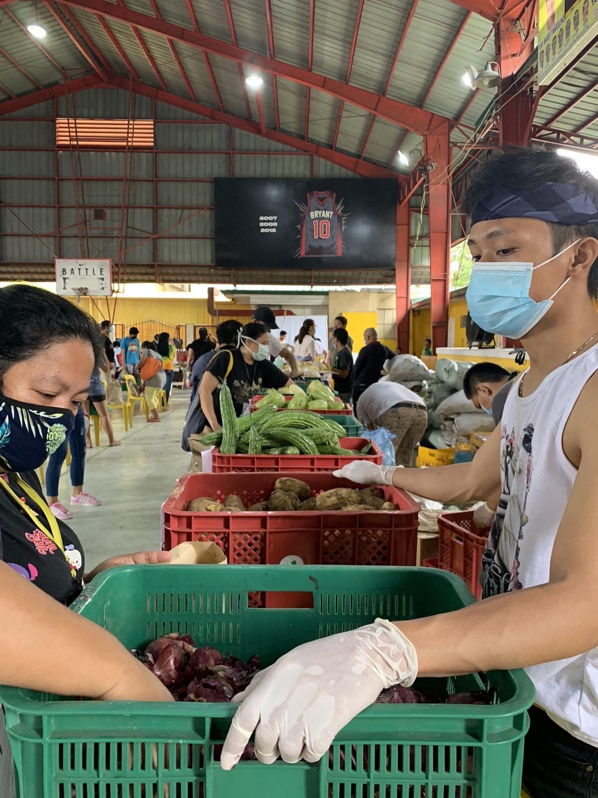 ​Workers at the market ​