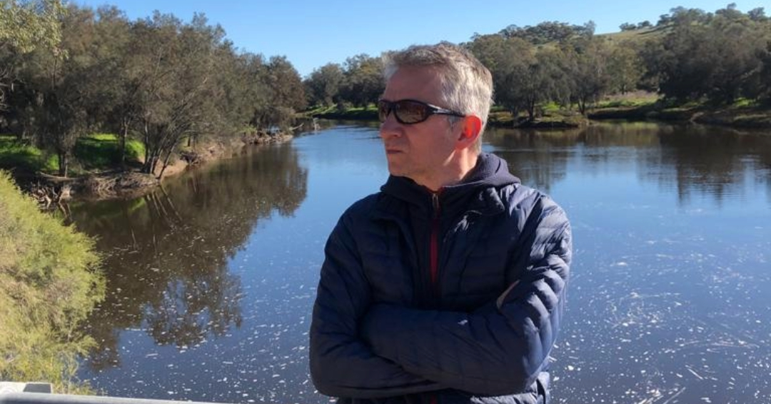 Professor Ross Fitzgerald on bacterial adaptation | The Roslin ...